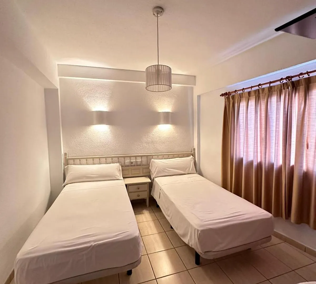 Guest house Hostal Austral Vera Spain